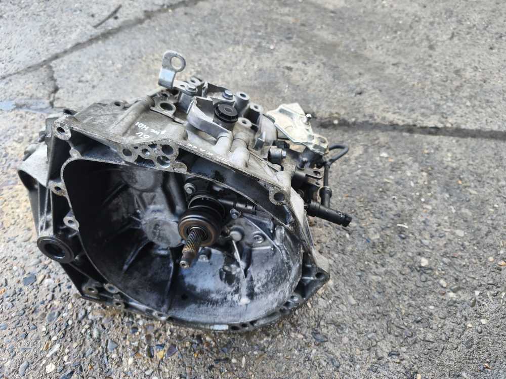 BOITE DE VITESSE MANUEL CITROEN/PEUGEOT 1.6HDI ( 6-VITESSES ) - Vue 1